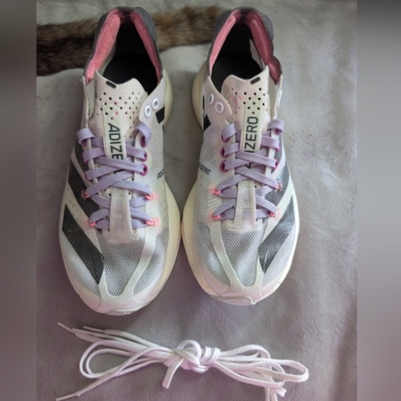Adidas adios pro 3 women’s 7.5 - Picture 3 of 5